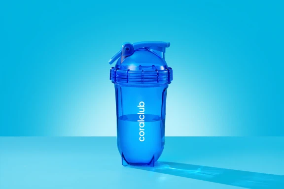 Šejkr coralclub, modrý